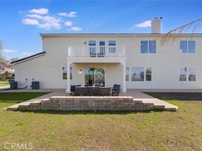 10641 N Lost Trail Avenue, Burbank CA 91040