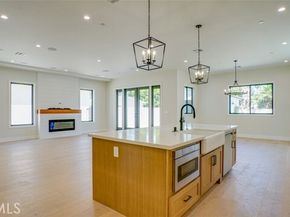 6250 Lindley Avenue, Encino (los Angeles) CA 91316