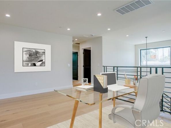 6250 Lindley Avenue, Encino (los Angeles) CA 91316