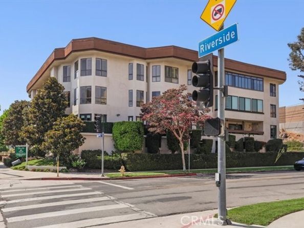 10409 Riverside Drive 203, Toluca Lake (los Angeles) CA 91602