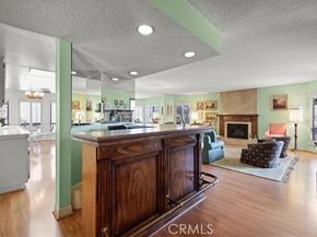 10409 Riverside Drive 203, Toluca Lake (los Angeles) CA 91602