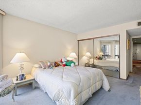 10409 Riverside Drive 203, Toluca Lake (los Angeles) CA 91602