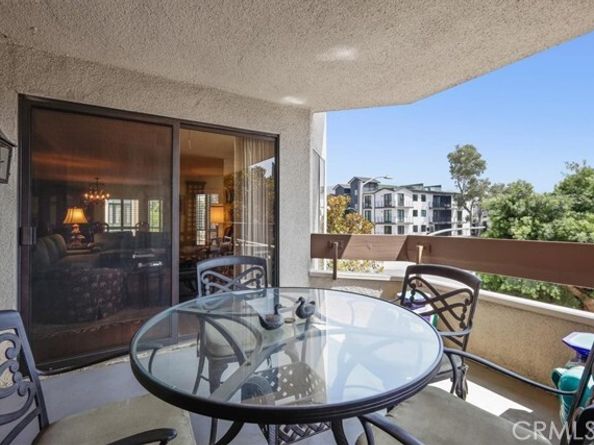 10409 Riverside Drive 203, Toluca Lake (los Angeles) CA 91602