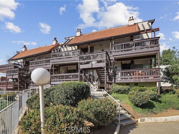 12330 Osborne Street 86, Pacoima (los Angeles) CA 91331