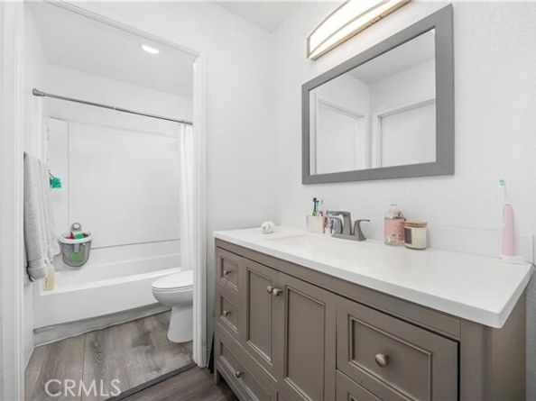 13750 Hubbard Street 77, Sylmar (los Angeles) CA 91342
