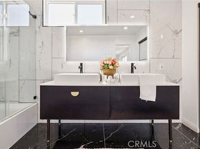 835 Sunset Avenue, Venice (los Angeles) CA 90291