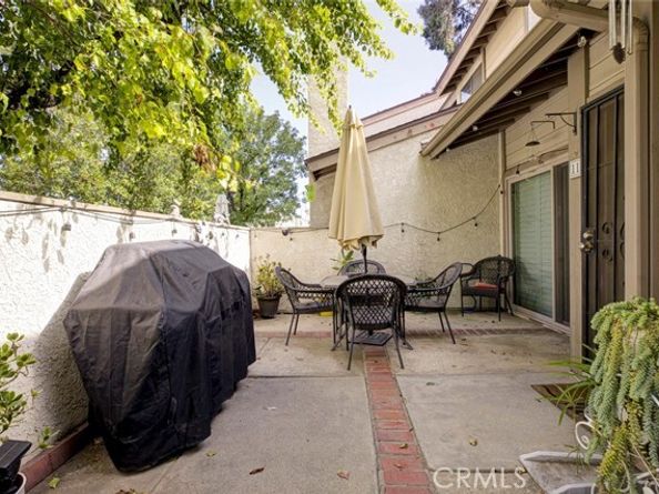 8330 Penfield 11, Winnetka (los Angeles) CA 91306