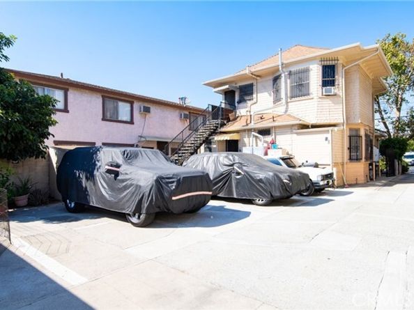 2006 12th, Los Angeles CA 90006