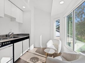 9514 Oakridge Place, Chatsworth (los Angeles) CA 91311