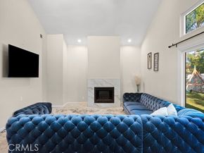 9514 Oakridge Place, Chatsworth (los Angeles) CA 91311