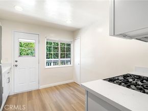 13573 Moorpark Street, Sherman Oaks (los Angeles) CA 91423