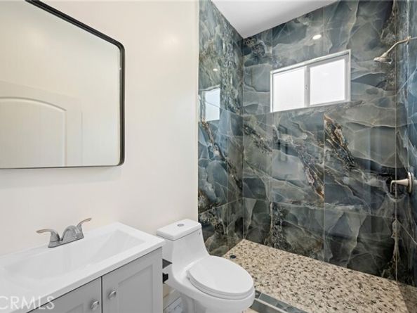 8302 Webb Avenue, Sun Valley (los Angeles) CA 91352