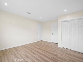 8302 Webb Avenue, Sun Valley (los Angeles) CA 91352