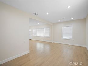 8302 Webb Avenue, Sun Valley (los Angeles) CA 91352