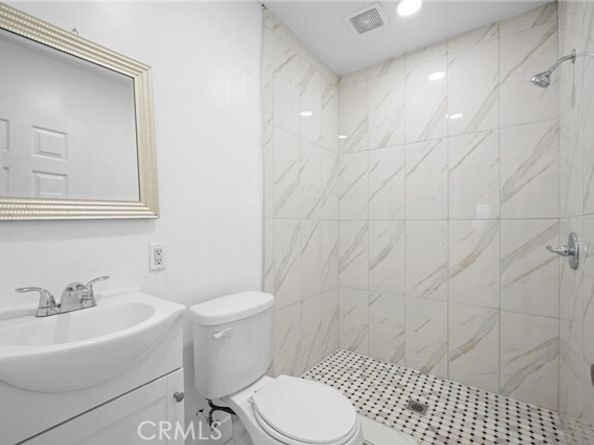 8302 Webb Avenue, Sun Valley (los Angeles) CA 91352