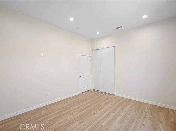 8302 Webb Avenue, Sun Valley (los Angeles) CA 91352