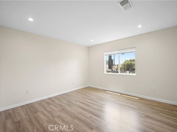 8302 Webb Avenue, Sun Valley (los Angeles) CA 91352