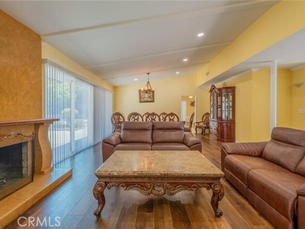 19941 Hiawatha Street, Chatsworth (los Angeles) CA 91311