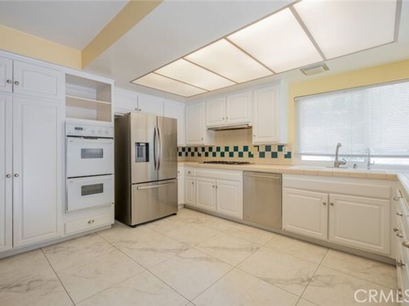 19941 Hiawatha Street, Chatsworth (los Angeles) CA 91311