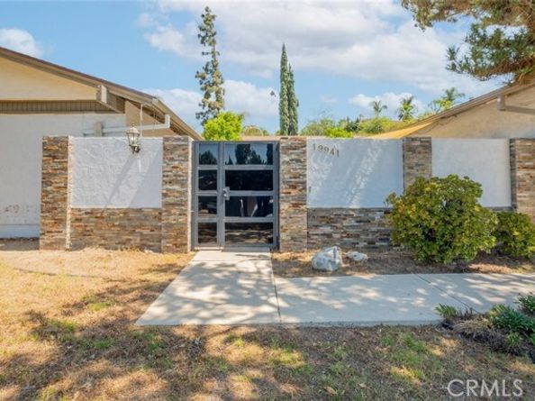 19941 Hiawatha Street, Chatsworth (los Angeles) CA 91311