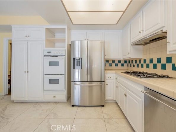 19941 Hiawatha Street, Chatsworth (los Angeles) CA 91311