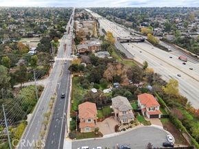 2010 Brentwood Pl., Claremont CA 91711