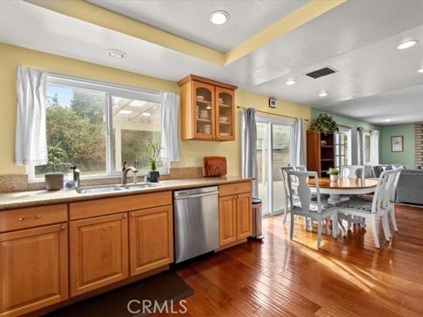 8610 Blauvelt Place, Northridge (los Angeles) CA 91325
