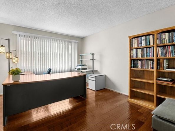 8610 Blauvelt Place, Northridge (los Angeles) CA 91325