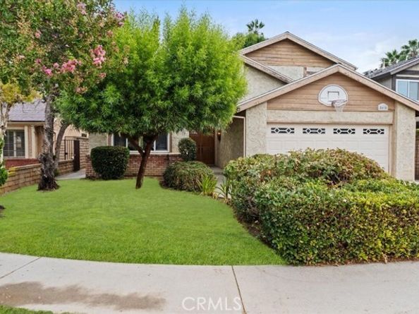 8610 Blauvelt Place, Northridge (los Angeles) CA 91325