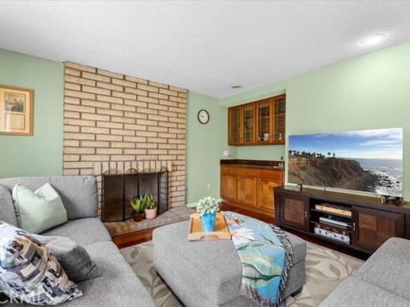 8610 Blauvelt Place, Northridge (los Angeles) CA 91325