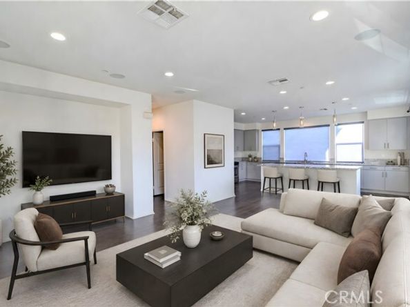 809 N Dalton 104, Azusa CA 91702