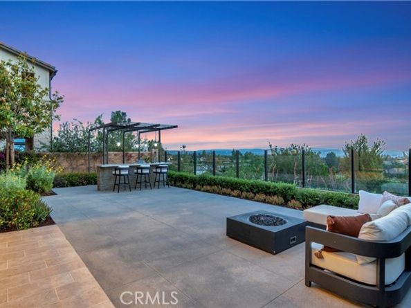 17 Ponte, Lake Forest (el Toro) CA 92630