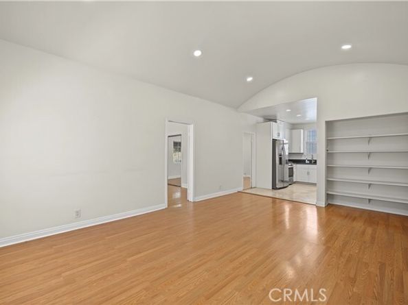 414 S Coronado, Los Angeles CA 90057