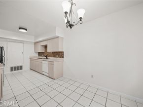 11725 Lemay Street 6, North Hollywood (los Angeles) CA 91606