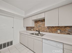 11725 Lemay Street 6, North Hollywood (los Angeles) CA 91606