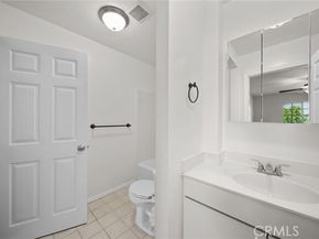 11725 Lemay Street 6, North Hollywood (los Angeles) CA 91606