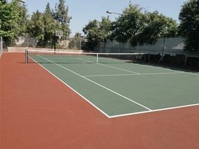 7800 Topanga Canyon 204, Canoga Park (los Angeles) CA 91304