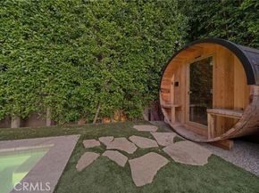 3428 Gardenside, Los Angeles CA 90039