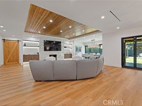 23103 Leonora, Woodland Hills (los Angeles) CA 91367