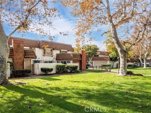 22238 James Alan 4, Chatsworth (los Angeles) CA 91311