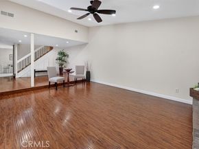 22238 James Alan 4, Chatsworth (los Angeles) CA 91311