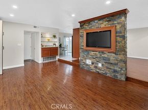 22238 James Alan 4, Chatsworth (los Angeles) CA 91311