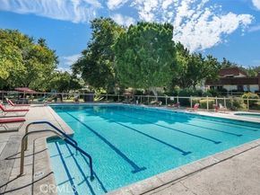 22238 James Alan 4, Chatsworth (los Angeles) CA 91311