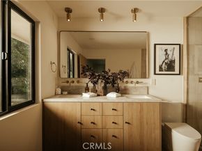 5557 Franrivers Avenue, Woodland Hills (los Angeles) CA 91367