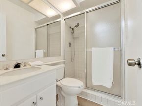 7800 Topanga Blvd. 216, Canoga Park (los Angeles) CA 91304