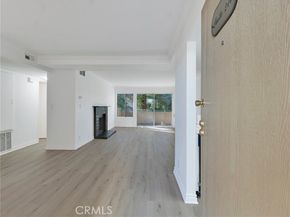 7800 Topanga Blvd. 216, Canoga Park (los Angeles) CA 91304