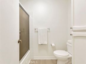 7800 Topanga Blvd. 216, Canoga Park (los Angeles) CA 91304