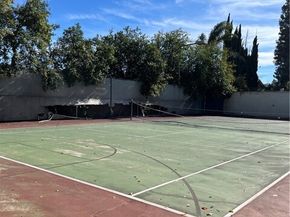 7800 Topanga Blvd. 216, Canoga Park (los Angeles) CA 91304