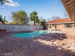 10835 Petit Avenue, Granada Hills (los Angeles) CA 91344