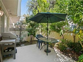 18526 Mayall Street L, Northridge (los Angeles) CA 91324